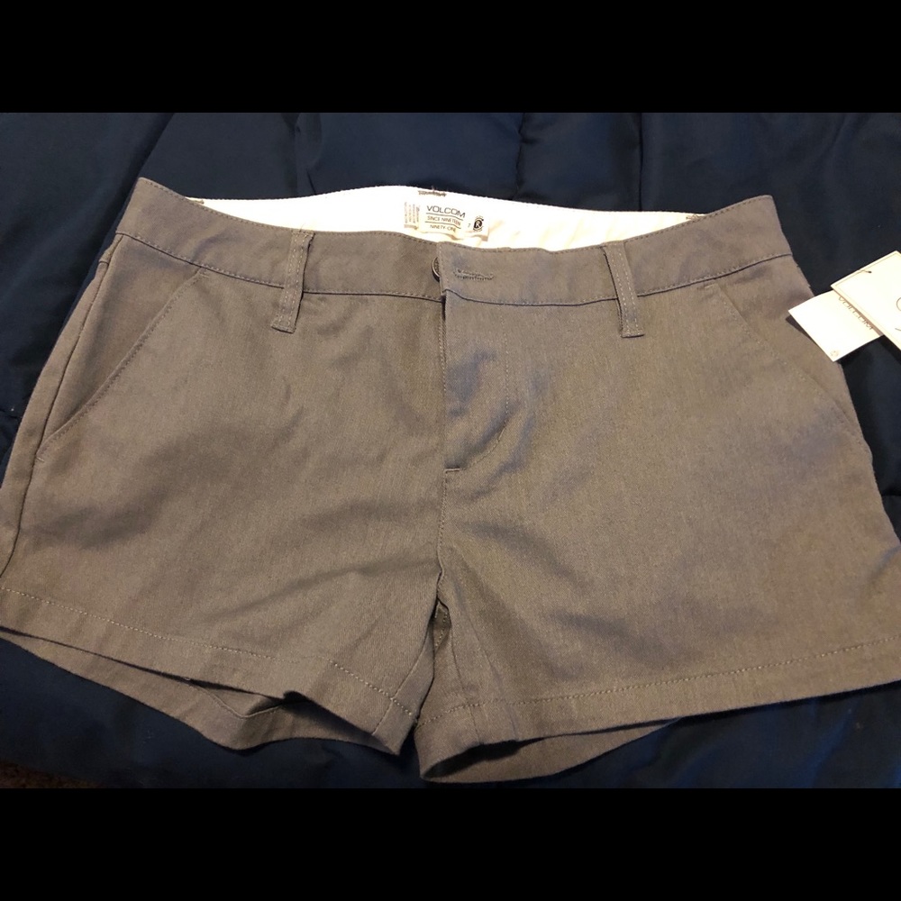 NWT Volcom shorts